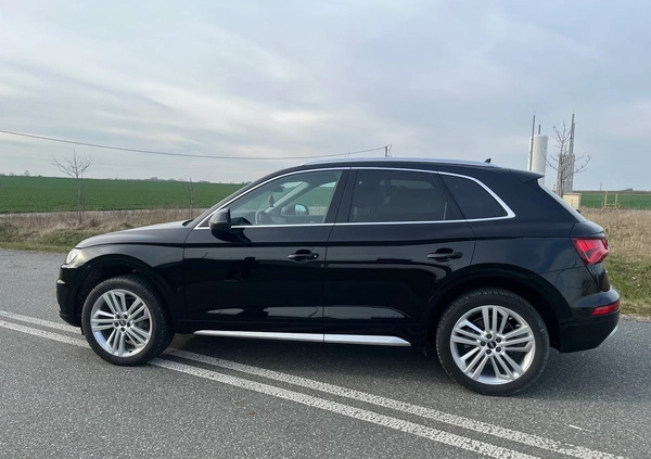 Audi Q5 cena 123900 przebieg: 100738, rok produkcji 2018 z Brzeziny małe 667